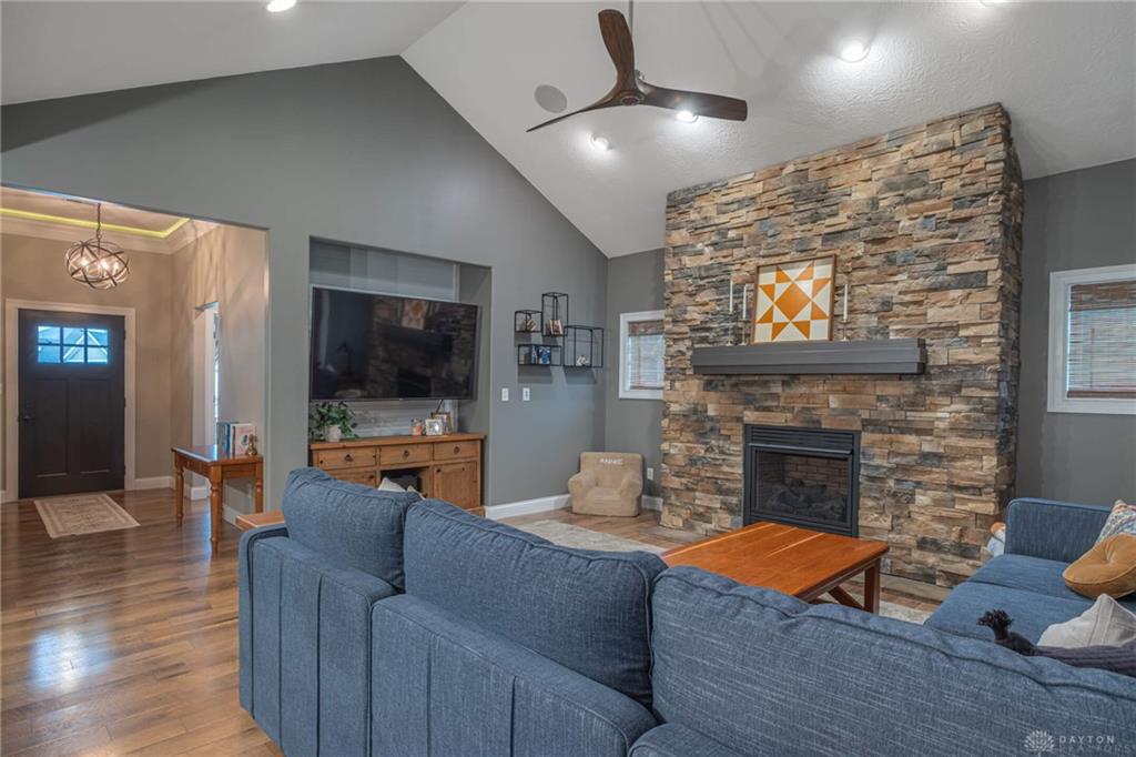 1262 Park Property Photo 5