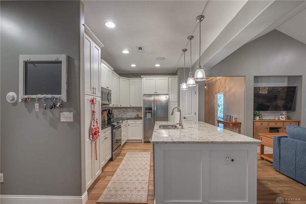 1262 Park Property Photo 9