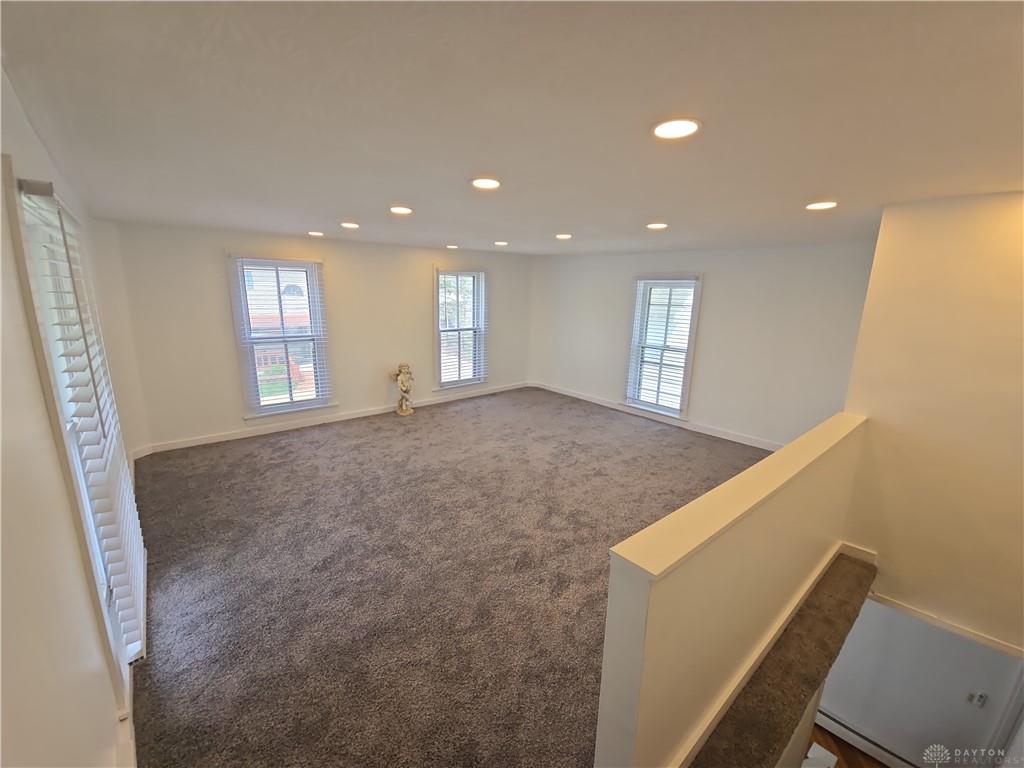 207 E Main Property Photo 10