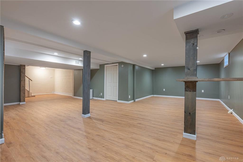125 Napoleon Property Photo 21