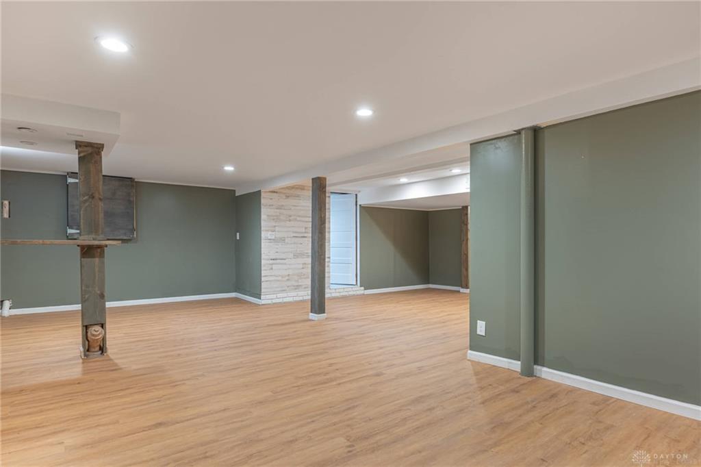 125 Napoleon Property Photo 22