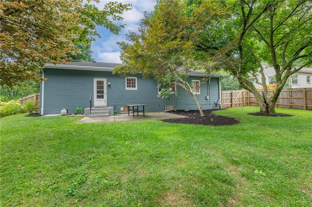 125 Napoleon Property Photo 25