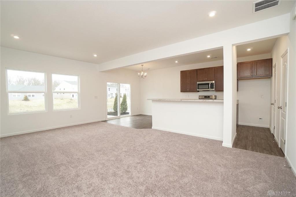 1500 Summerview Property Photo 4