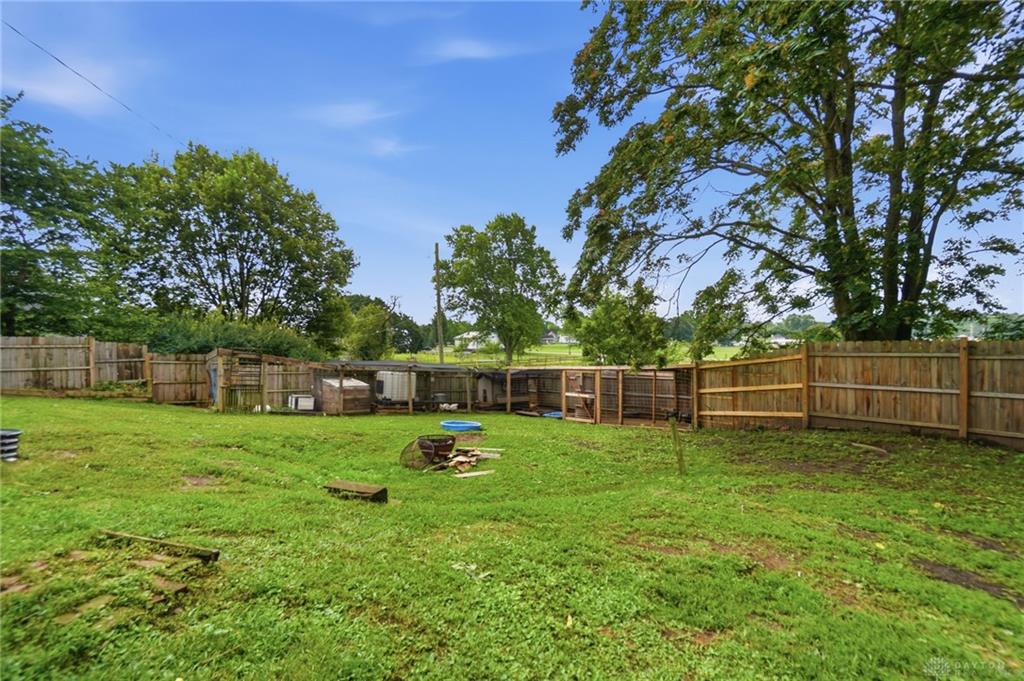 323 N Main Property Photo 53