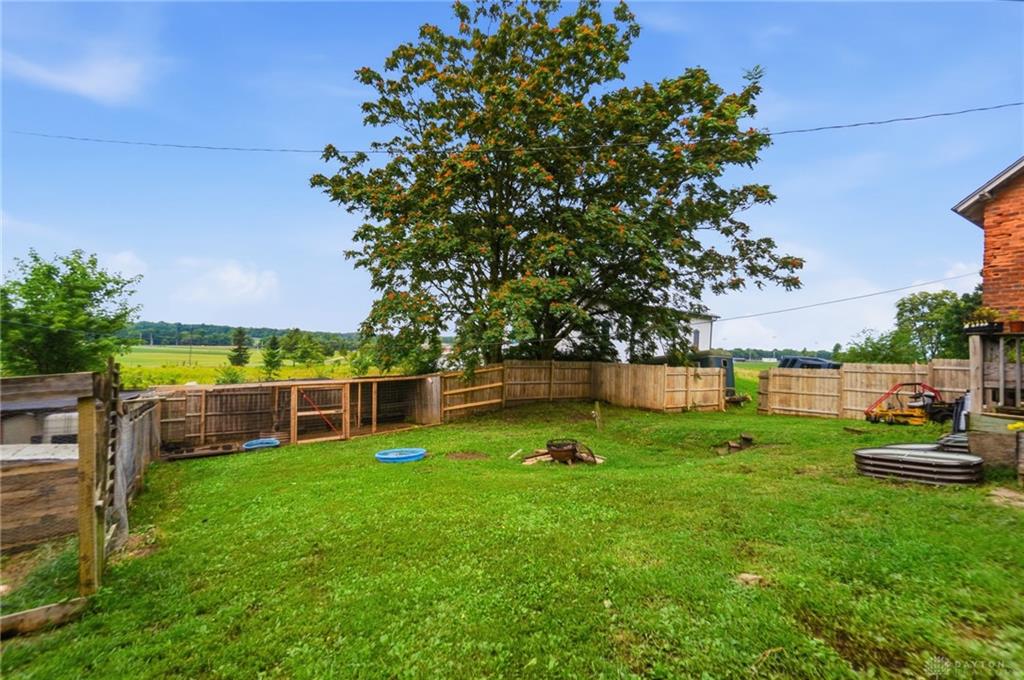 323 N Main Property Photo 54