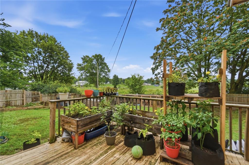 323 N Main Property Photo 55