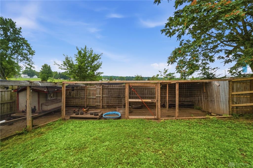 323 N Main Property Photo 56