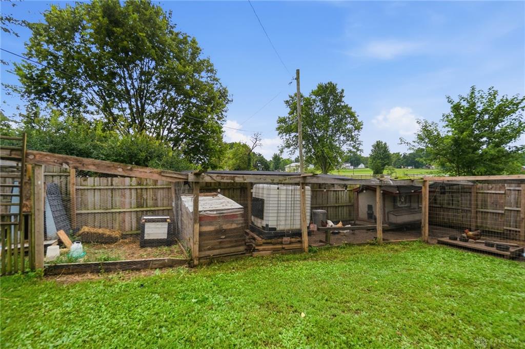 323 N Main Property Photo 57