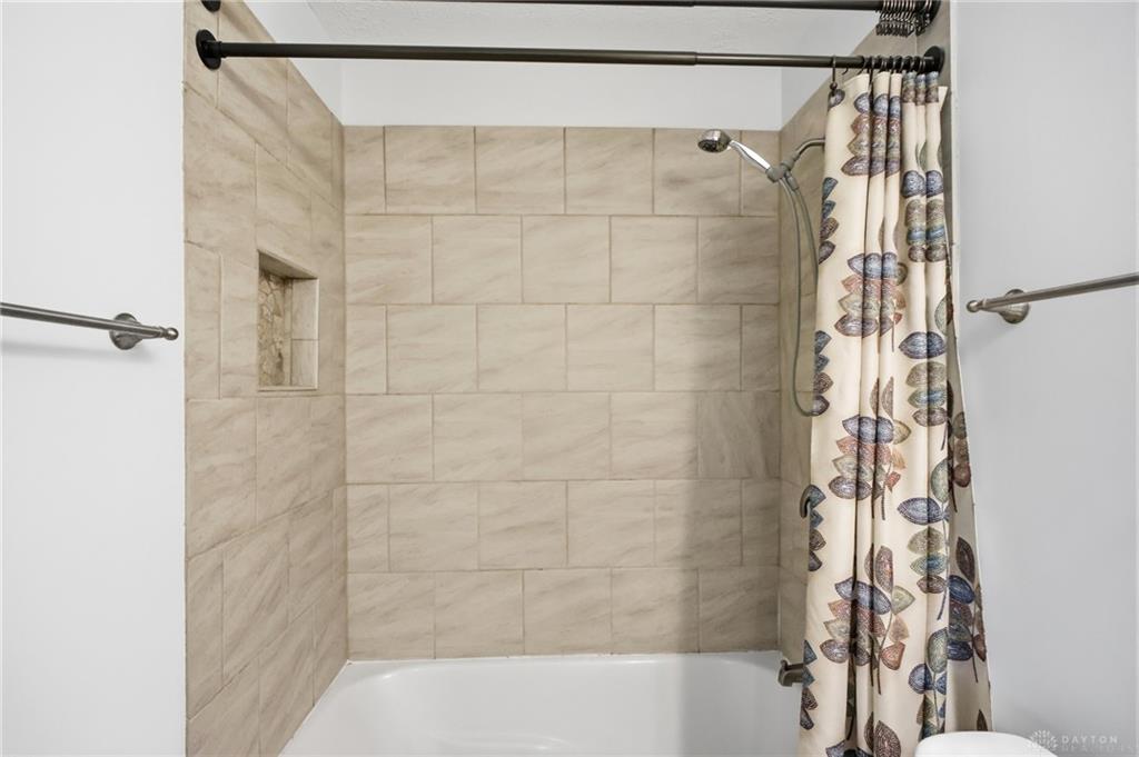4844 Barnhart Property Photo 23