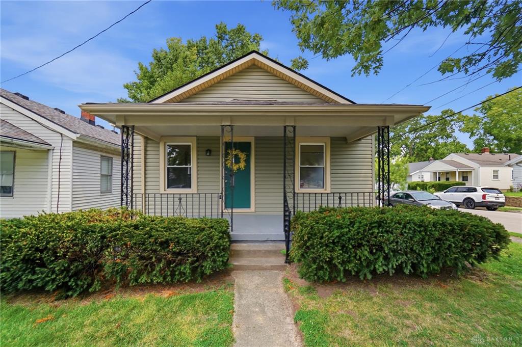 2225 Brookline Property Photo 1