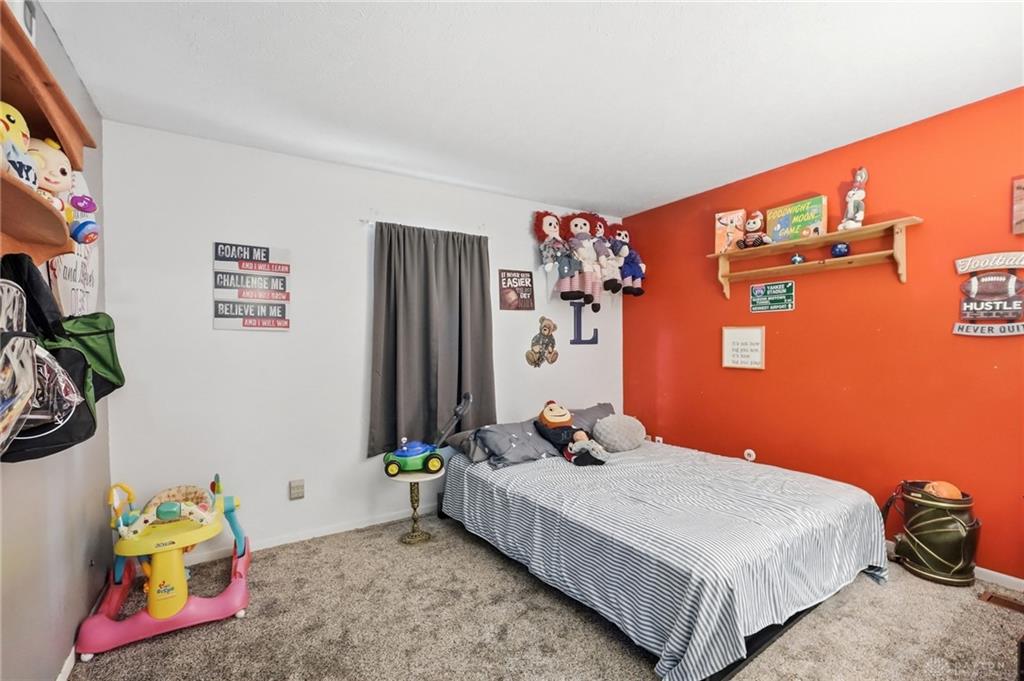 905 Victoria Property Photo 26