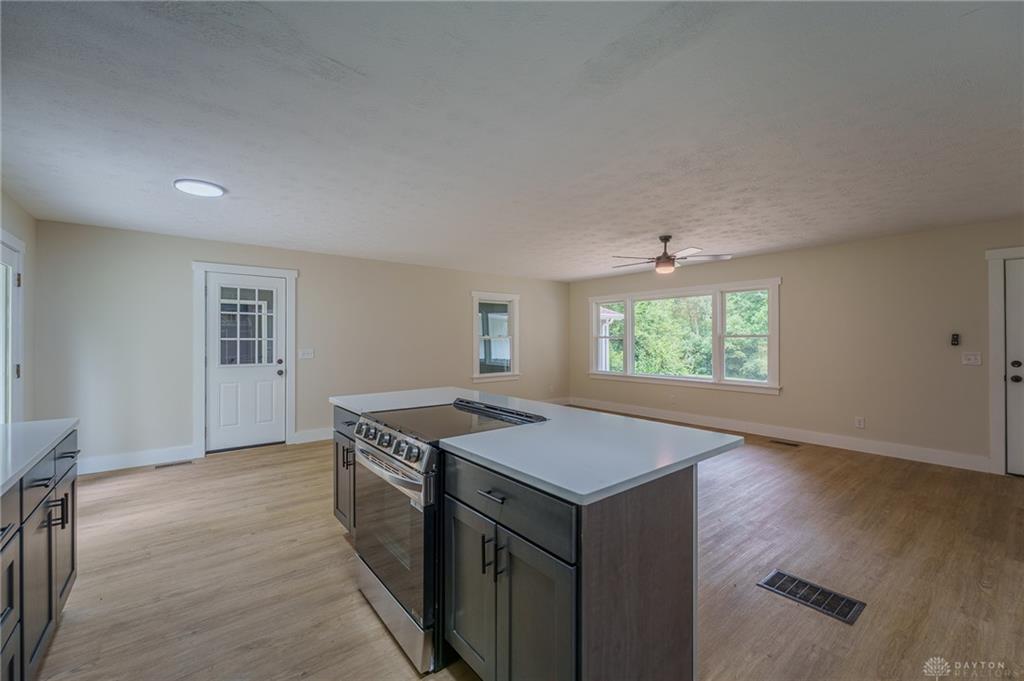 759 N Hampton Property Photo 18