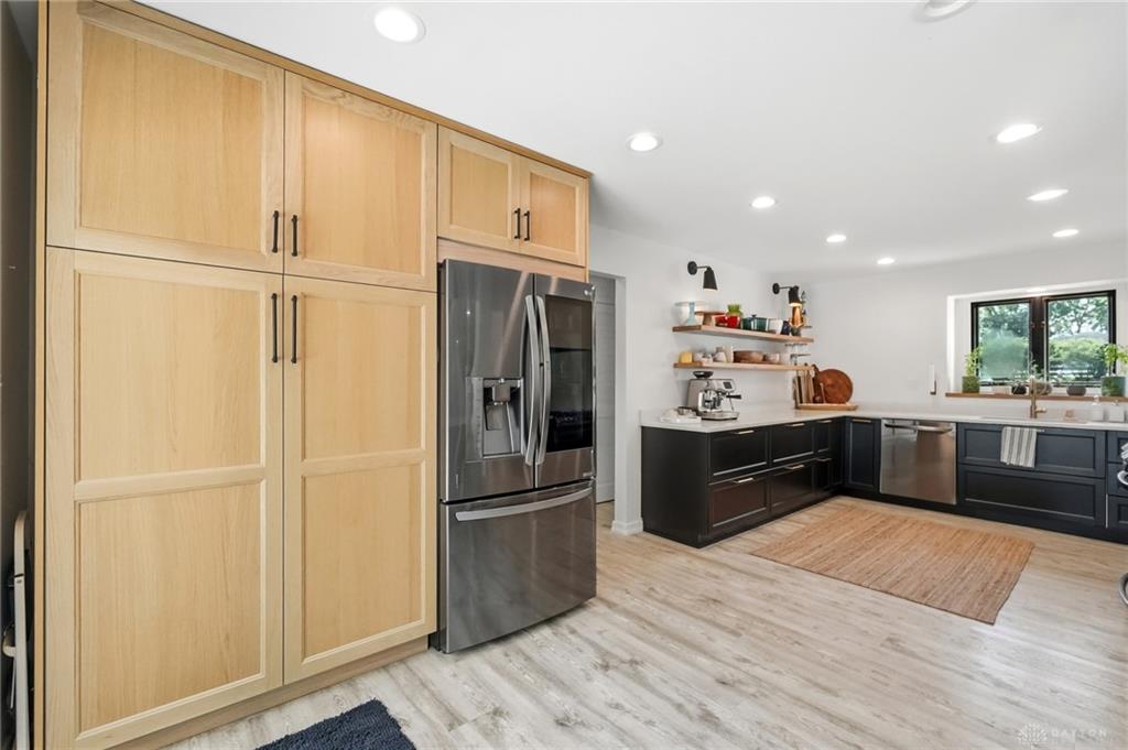 511 W Whipp Property Photo 14