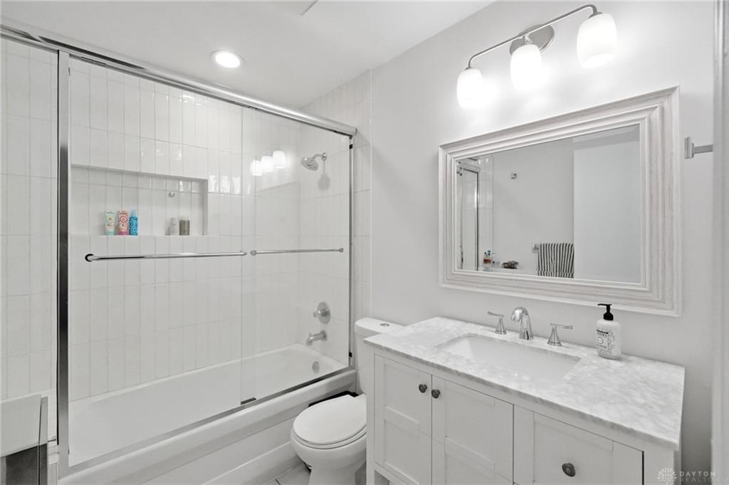 511 W Whipp Property Photo 57