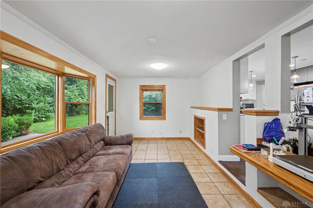 101 Thruston Property Photo 7