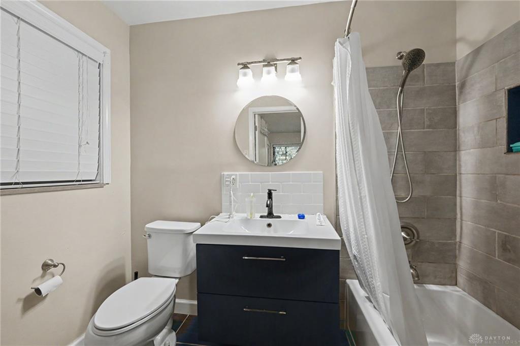 101 Thruston Property Photo 13