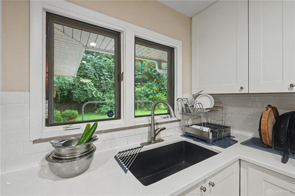 101 Thruston Property Photo 30