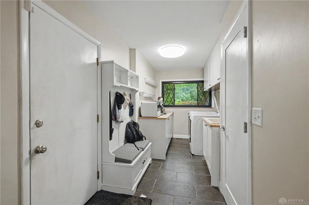 101 Thruston Property Photo 34