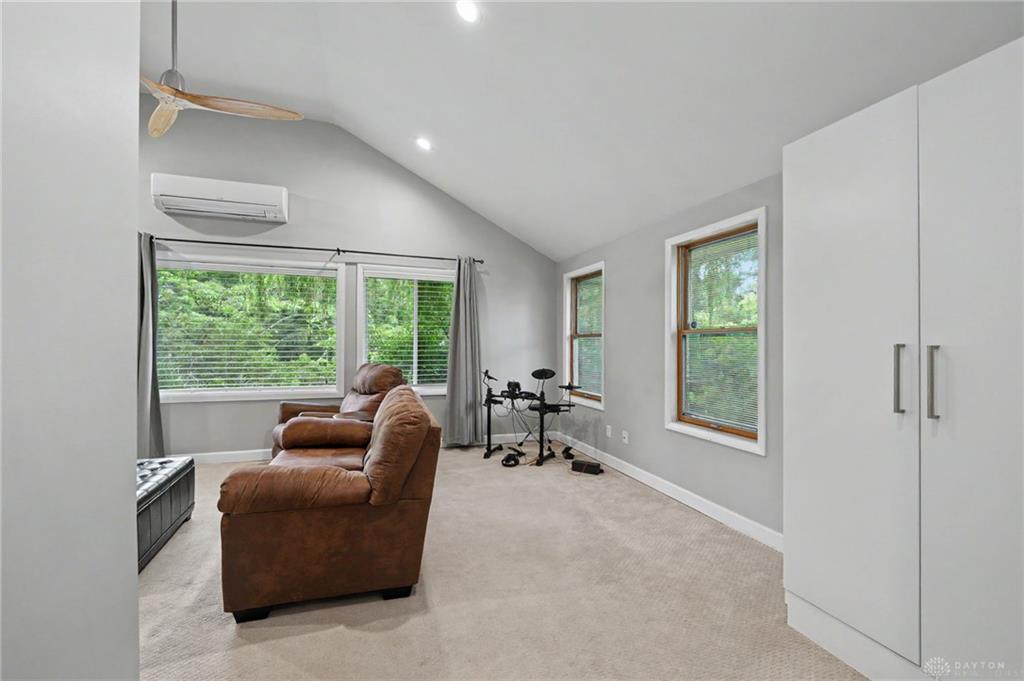 101 Thruston Property Photo 46