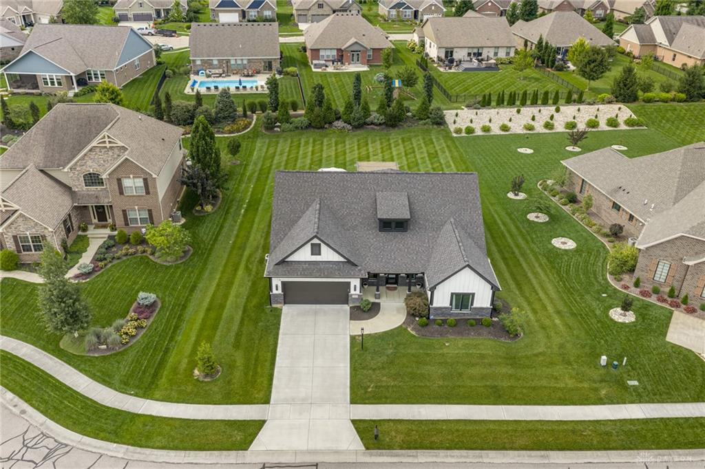 2026 Lariat Property Photo 3