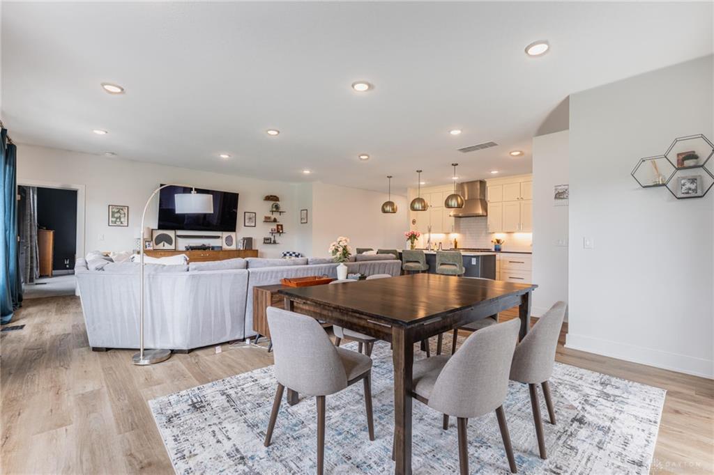 2026 Lariat Property Photo 4