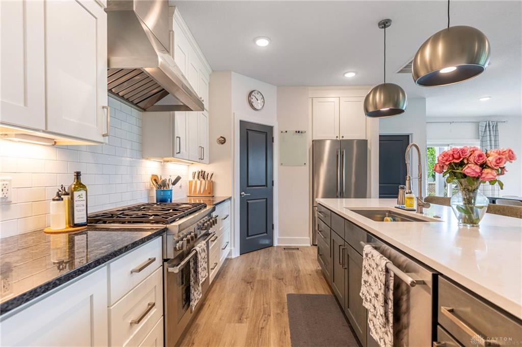 2026 Lariat Property Photo 12