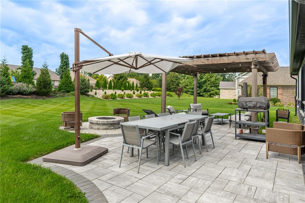 2026 Lariat Property Photo 35