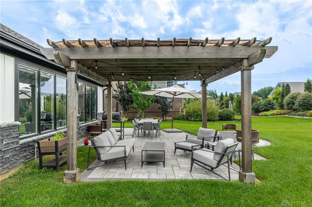 2026 Lariat Property Photo 39