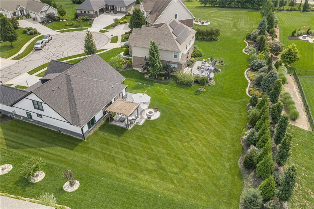 2026 Lariat Property Photo 45