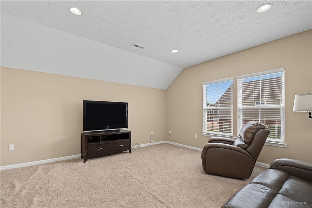 9613 Linden Brook Property Photo 38