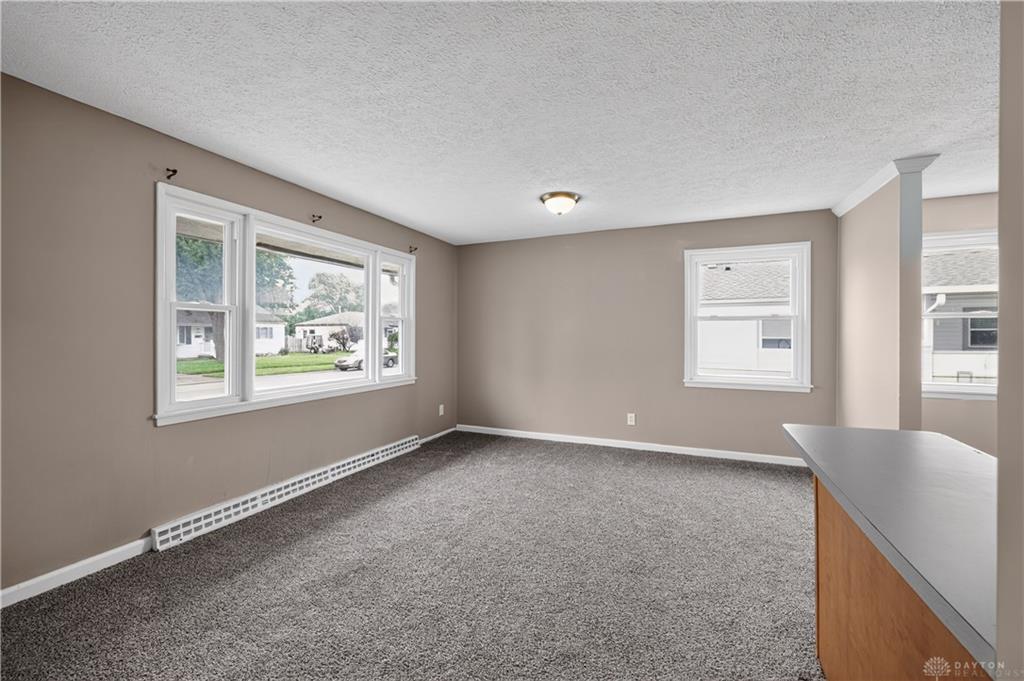 5279 Ferngrove Property Photo 4