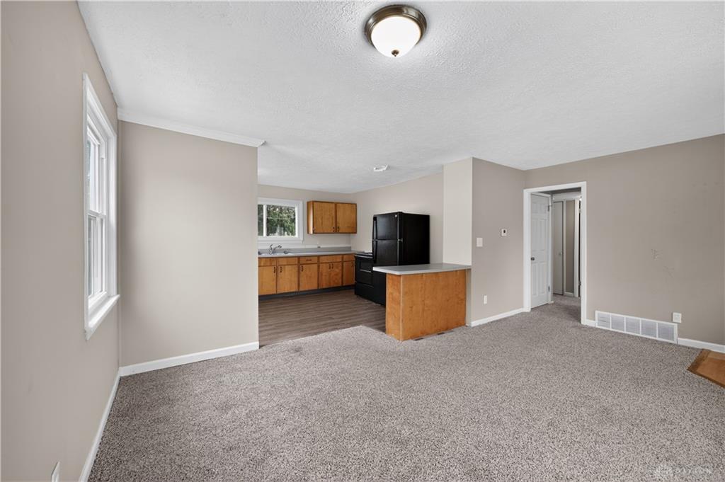 5279 Ferngrove Property Photo 6