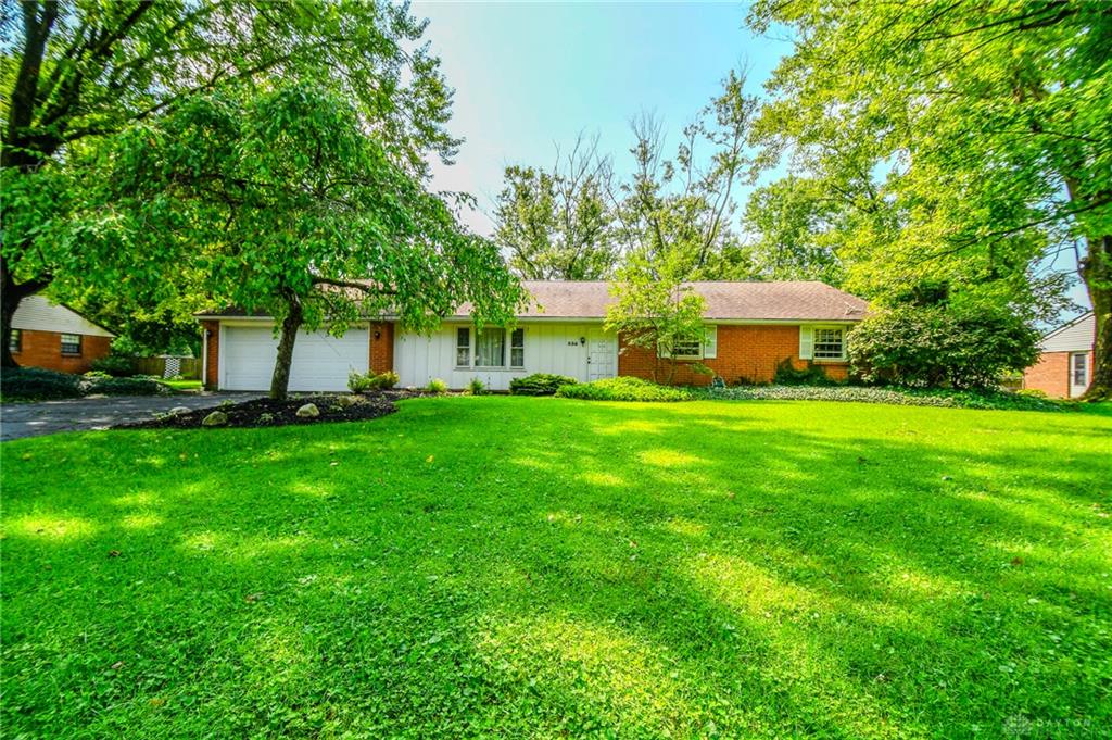 536 Brandwynne Property Photo 4