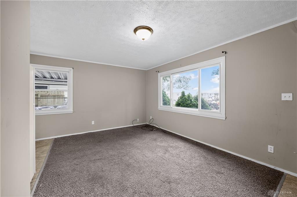 5255 Ferngrove Property Photo 6