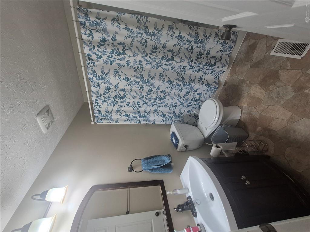 829 Southview Property Photo 6