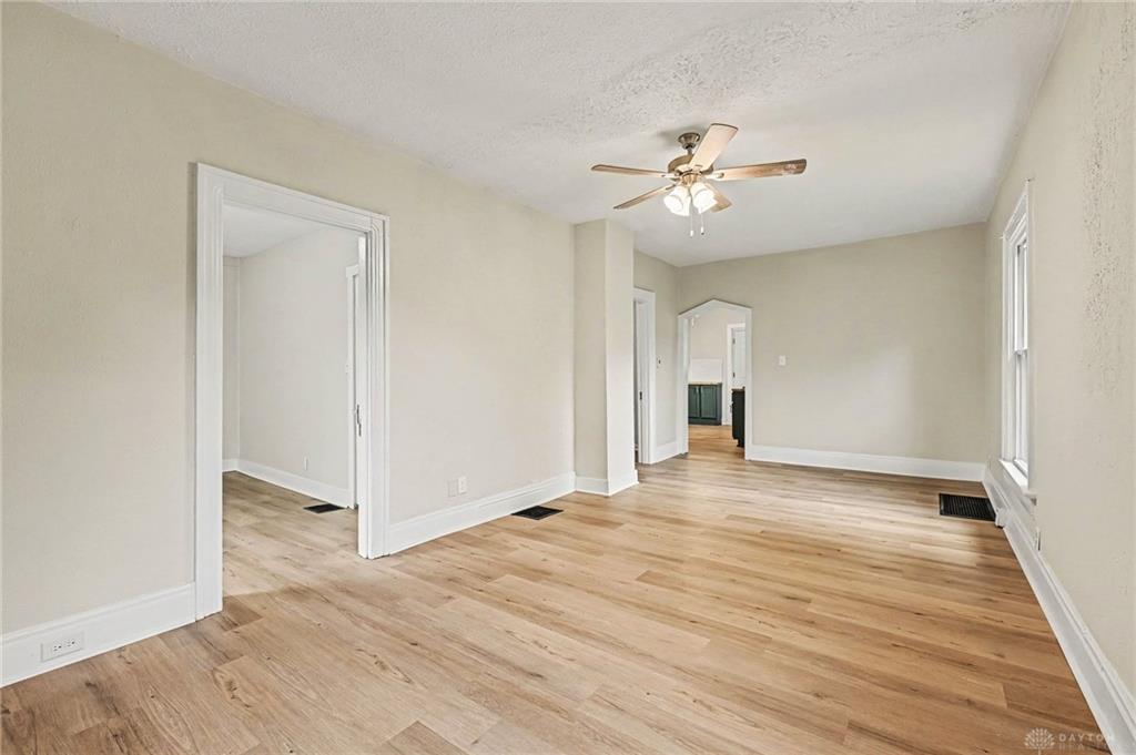 115 Oaklawn Property Photo 3