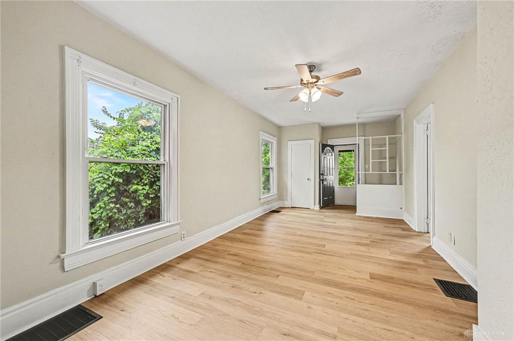 115 Oaklawn Property Photo 4