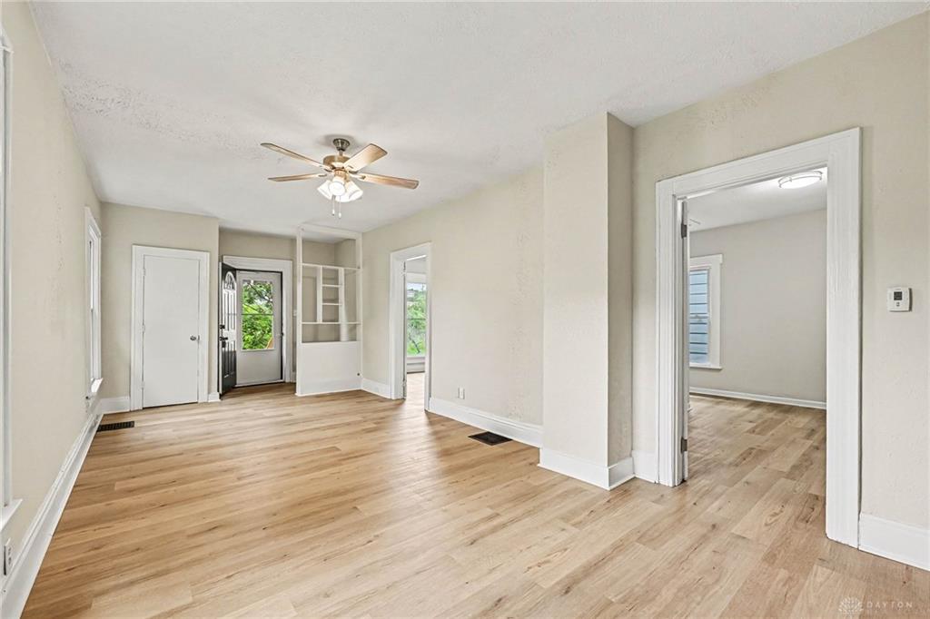 115 Oaklawn Property Photo 5