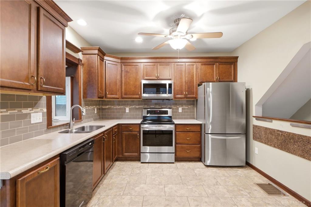 1733 Aero Property Photo 8