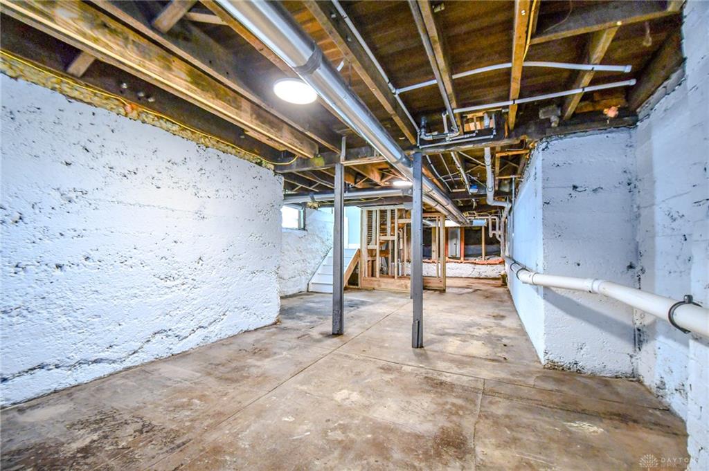 812 Neal Property Photo 23