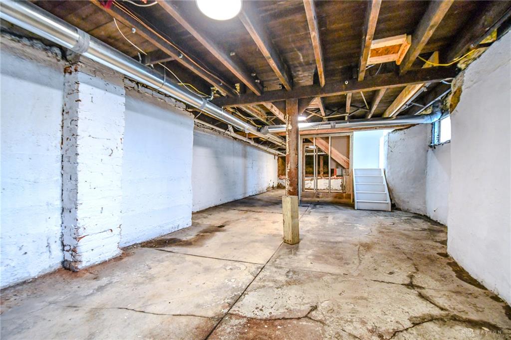 812 Neal Property Photo 44