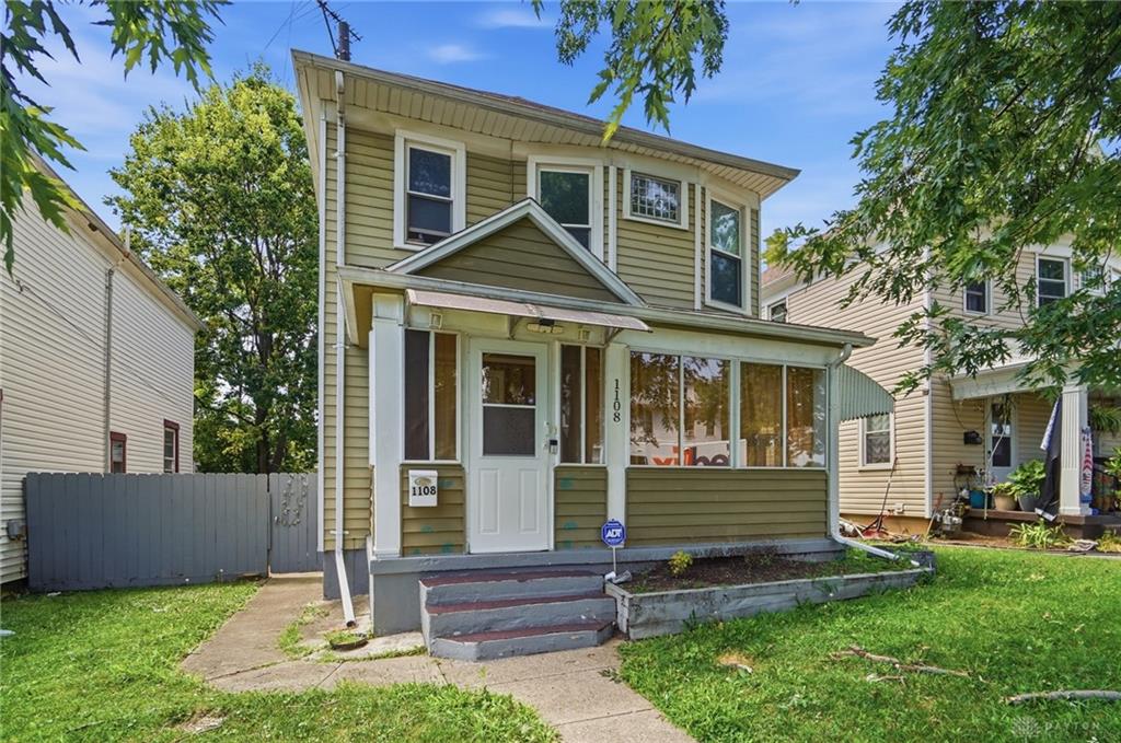 1108 Demphle Property Photo 1