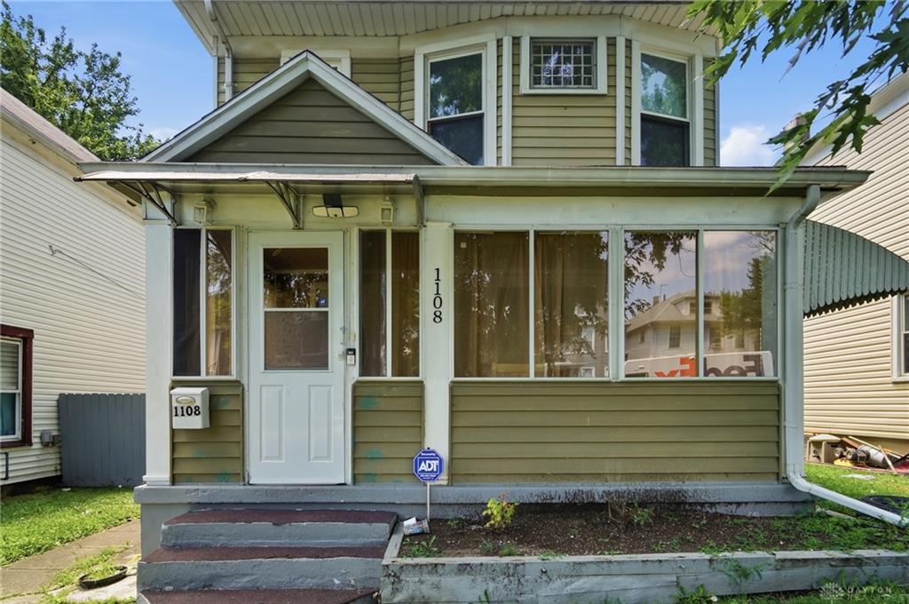 1108 Demphle Property Photo 2