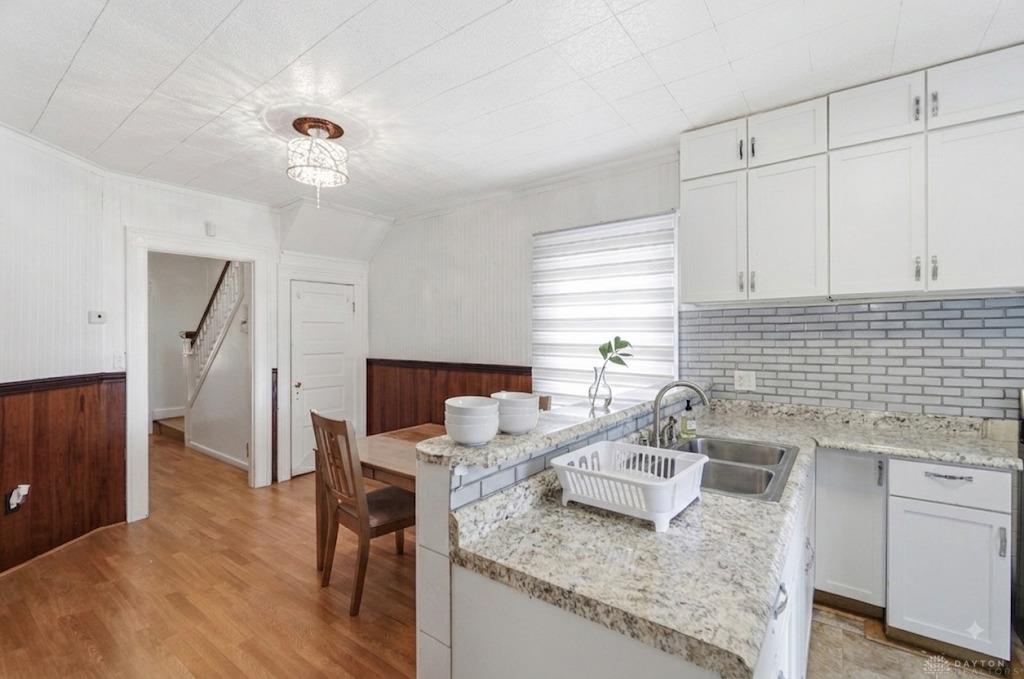 1108 Demphle Property Photo 17