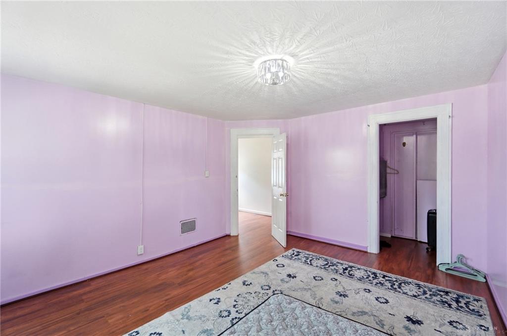 1108 Demphle Property Photo 27