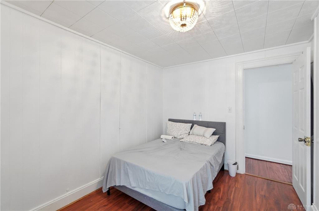 1108 Demphle Property Photo 29