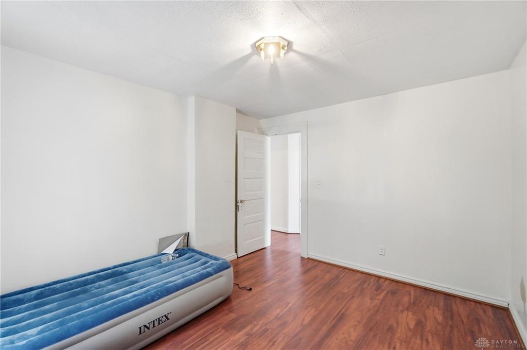 1108 Demphle Property Photo 34