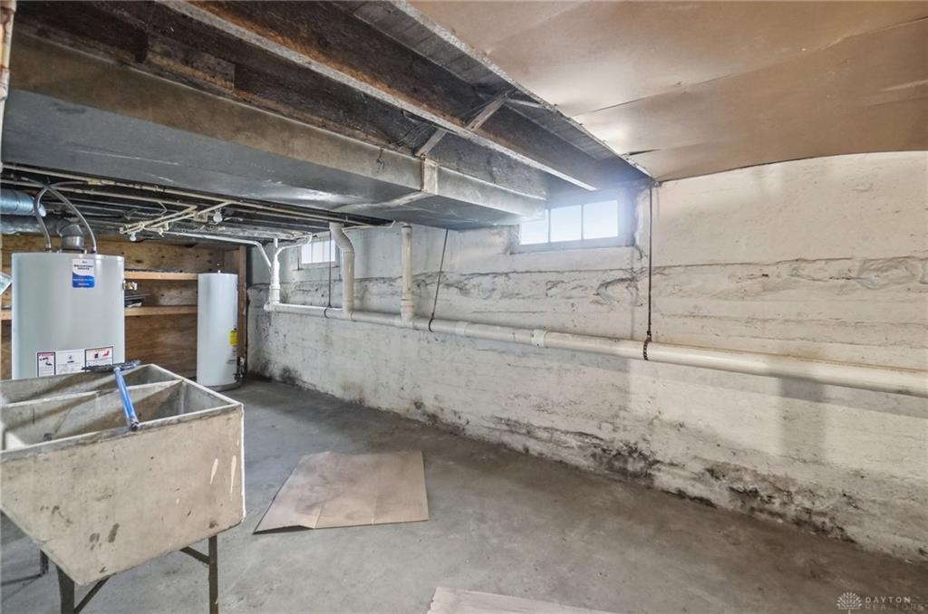 1108 Demphle Property Photo 39