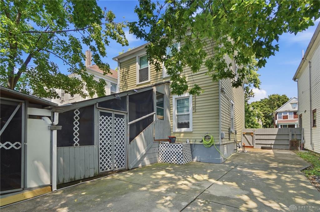 1108 Demphle Property Photo 46