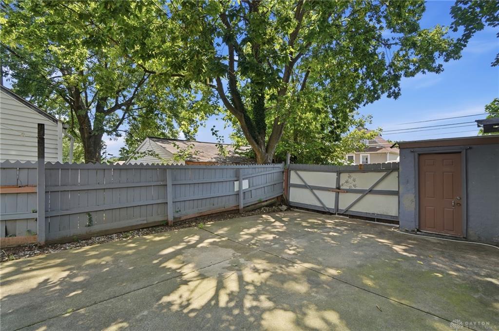 1108 Demphle Property Photo 51